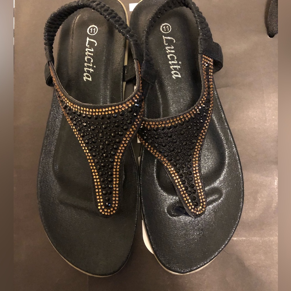Lucita sz 11 rhinestone sandals.